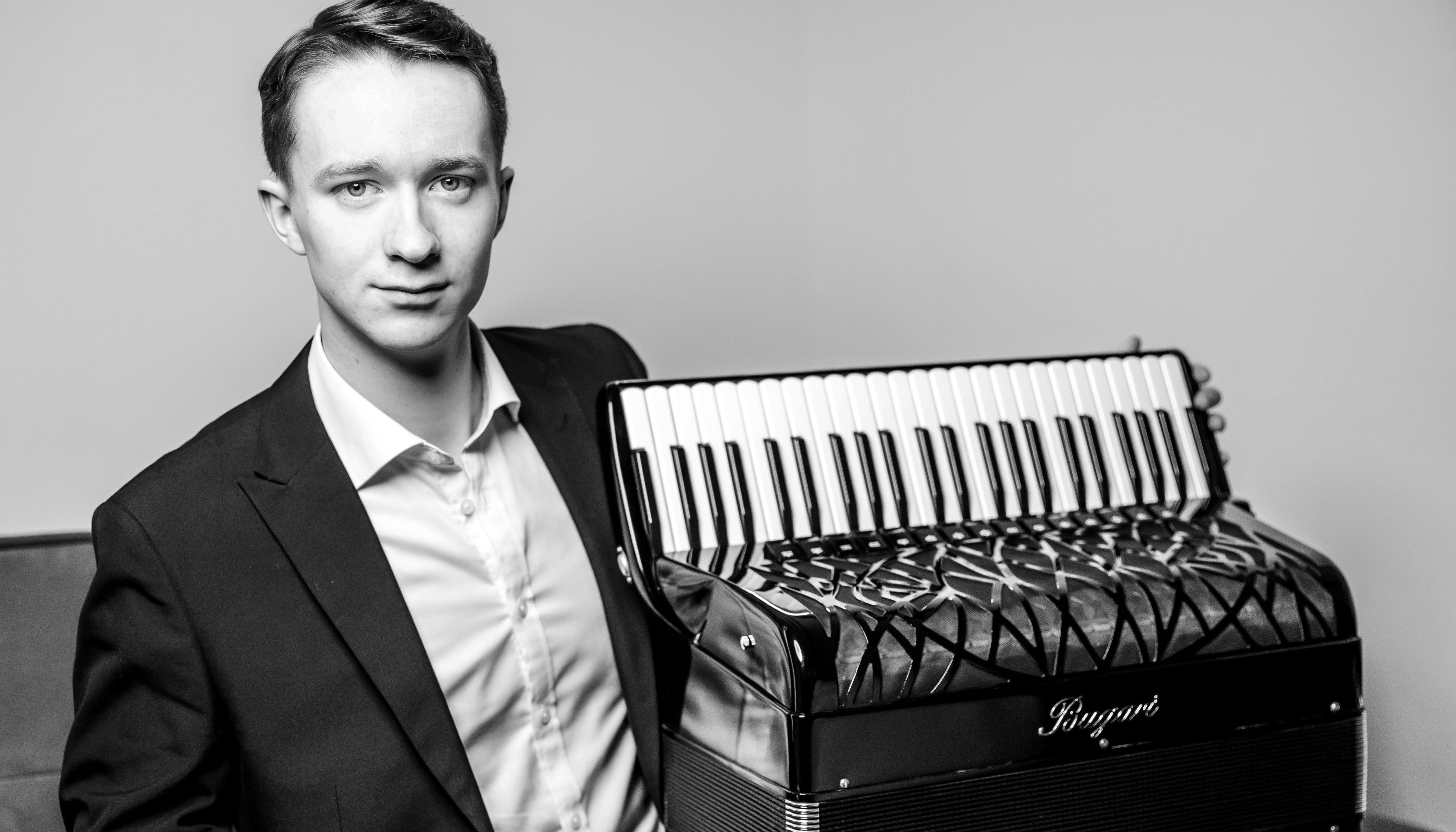 Lunchtime Concert: Ryan and Dida - Music for Accordion and Piano Image